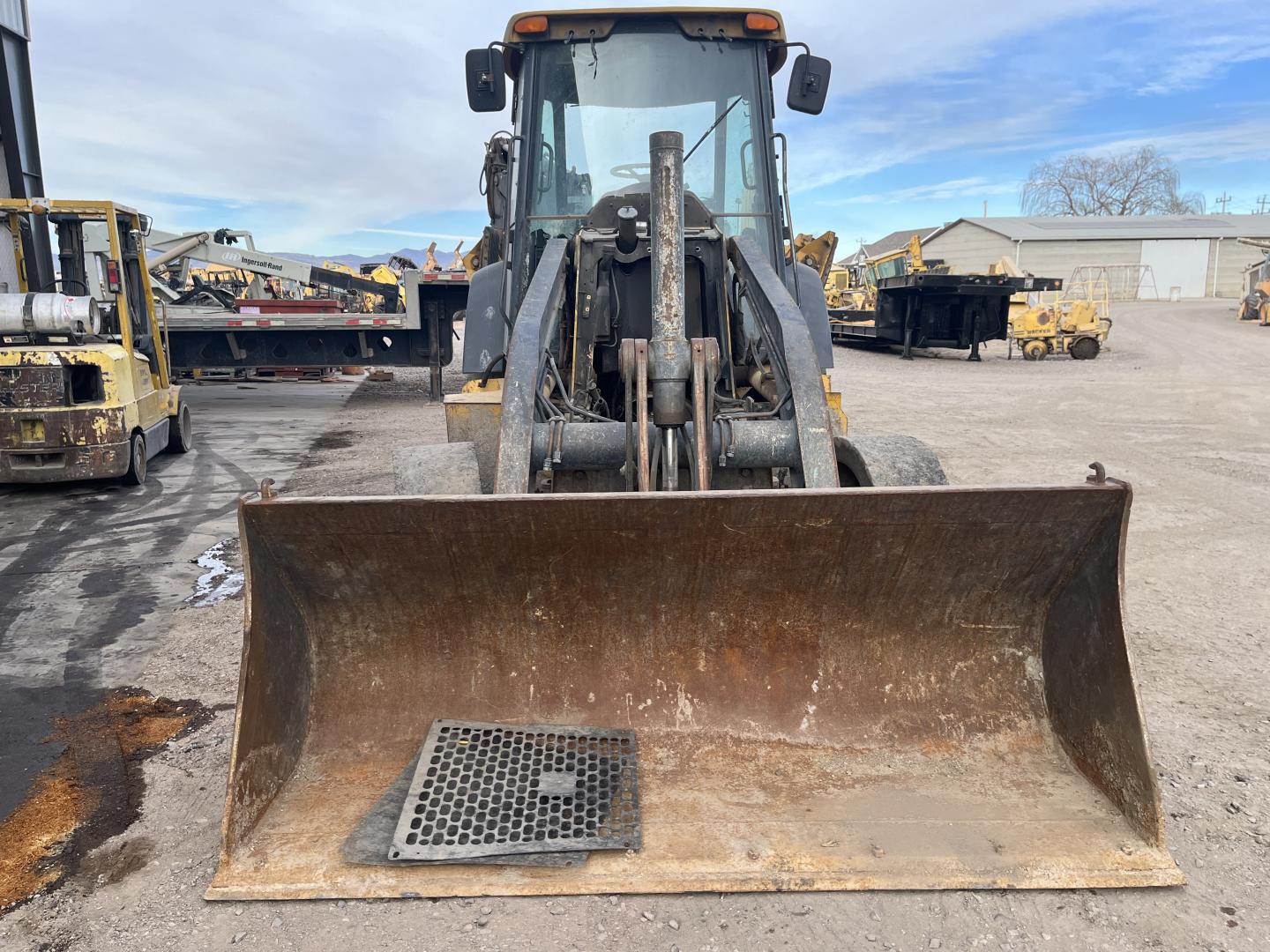 ./imagenes/INVOICE/2019/17339/RETROEXCAVADORA JOHN DEERE 410J (12).JPG